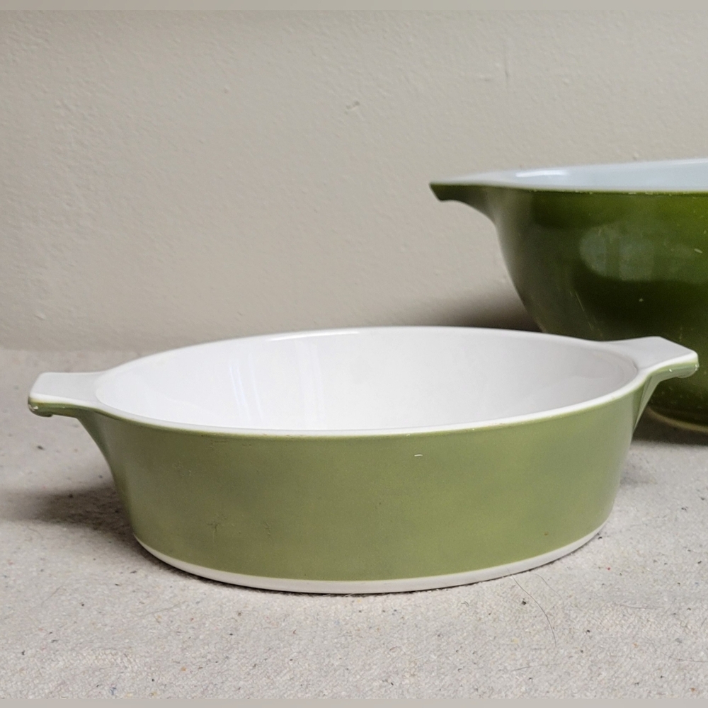 Vintage Corningware - Picture 11 of 12